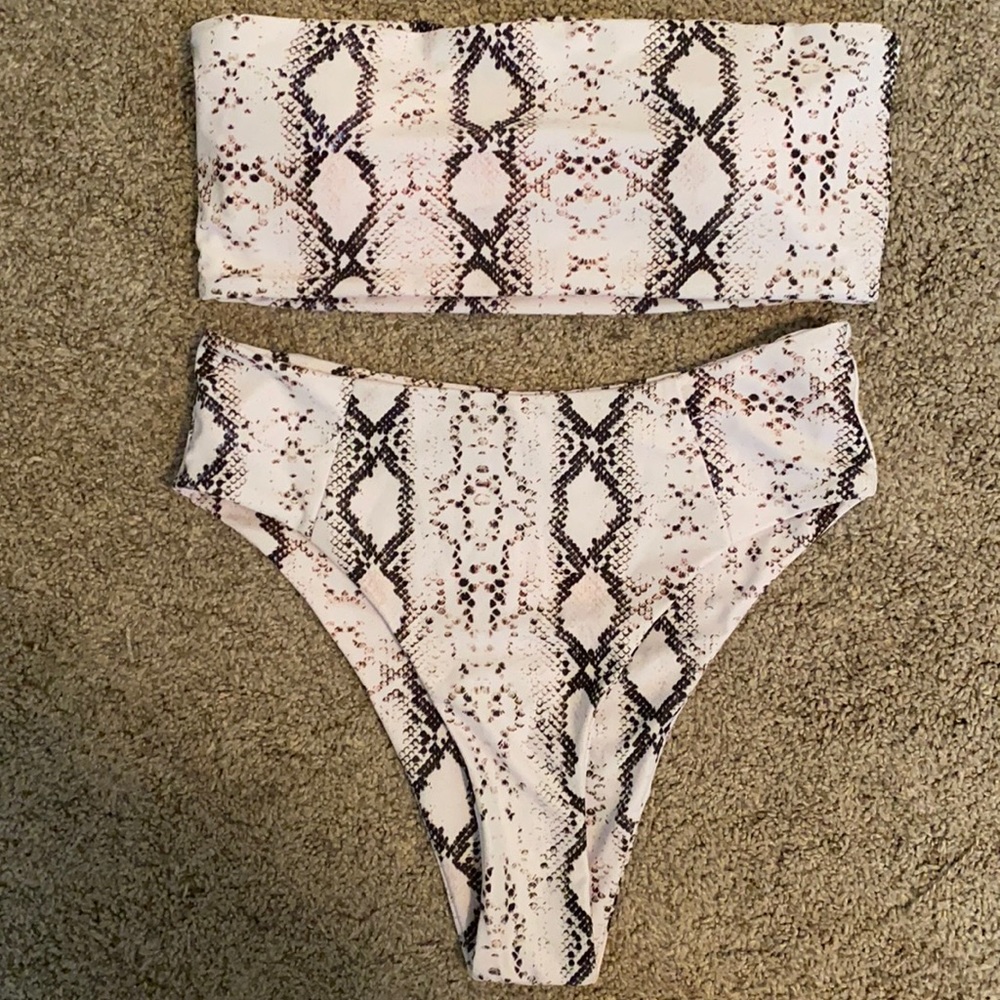 High waisted bikini